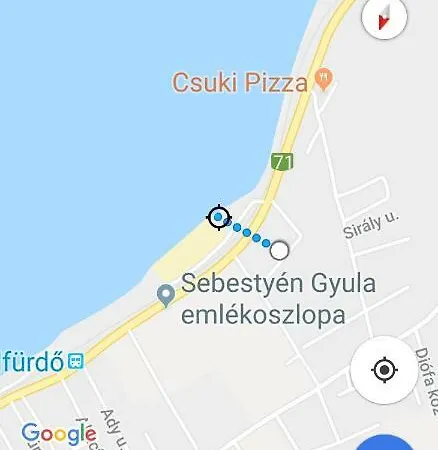 Balatonparti Onallo Nyaralohaz